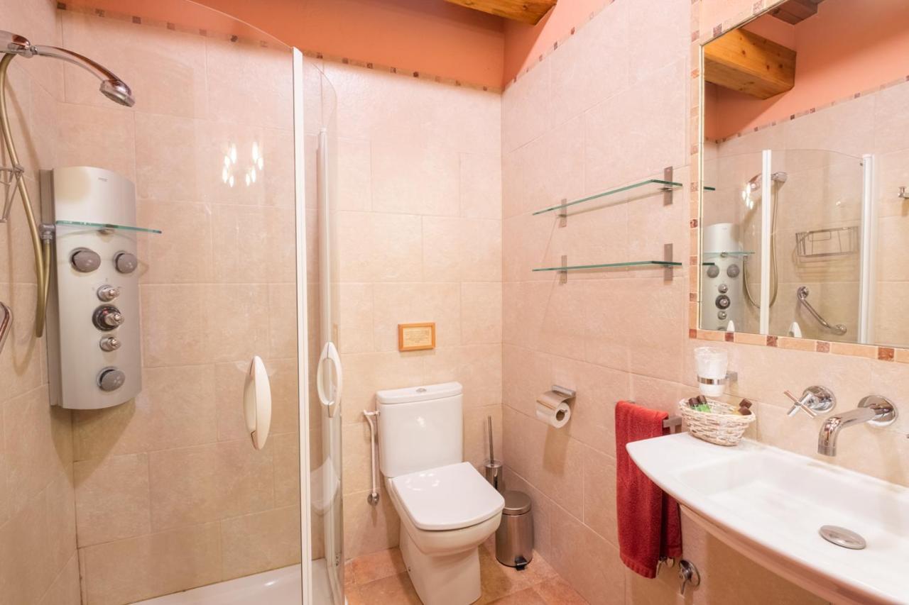 Bed and Breakfast Cal Ros Calonge de Segarra Esterno foto