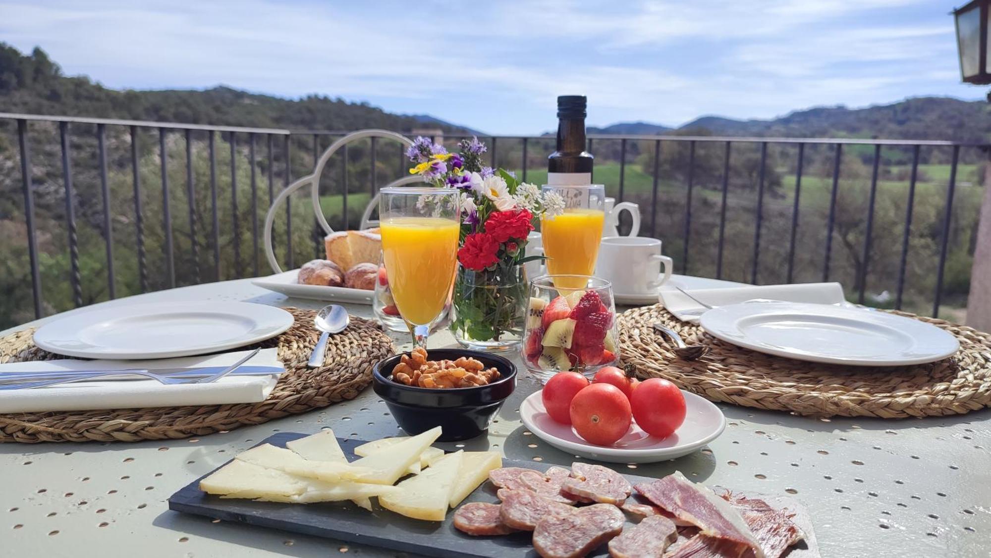 Bed and Breakfast Cal Ros Calonge de Segarra Esterno foto