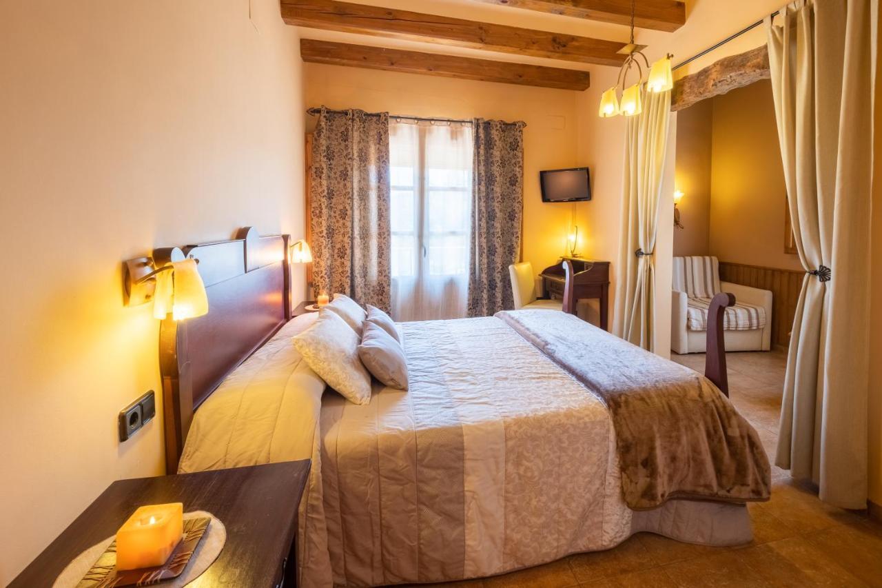 Bed and Breakfast Cal Ros Calonge de Segarra Esterno foto